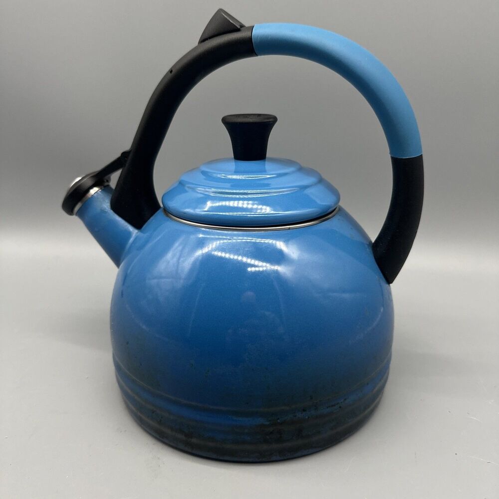 Le Creuset Enamel On Steel 1.7qt Oolong Tea Kettle Whistling Round Handle Blue